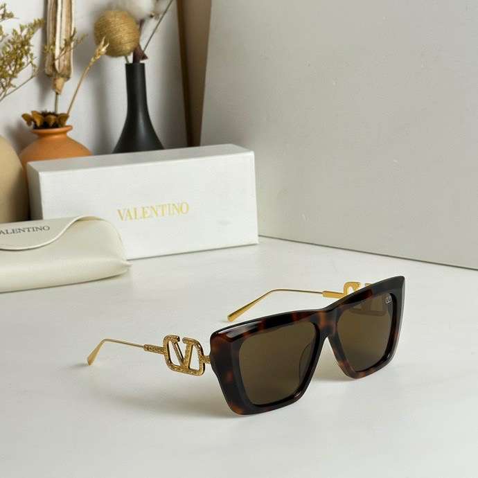 Picture of Valentino Sunglasses _SKUfw54044564fw